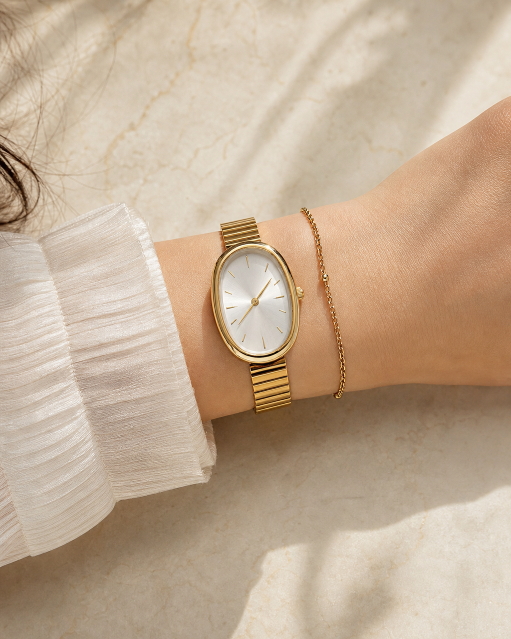 Bracelet Quartz Watch in Gold