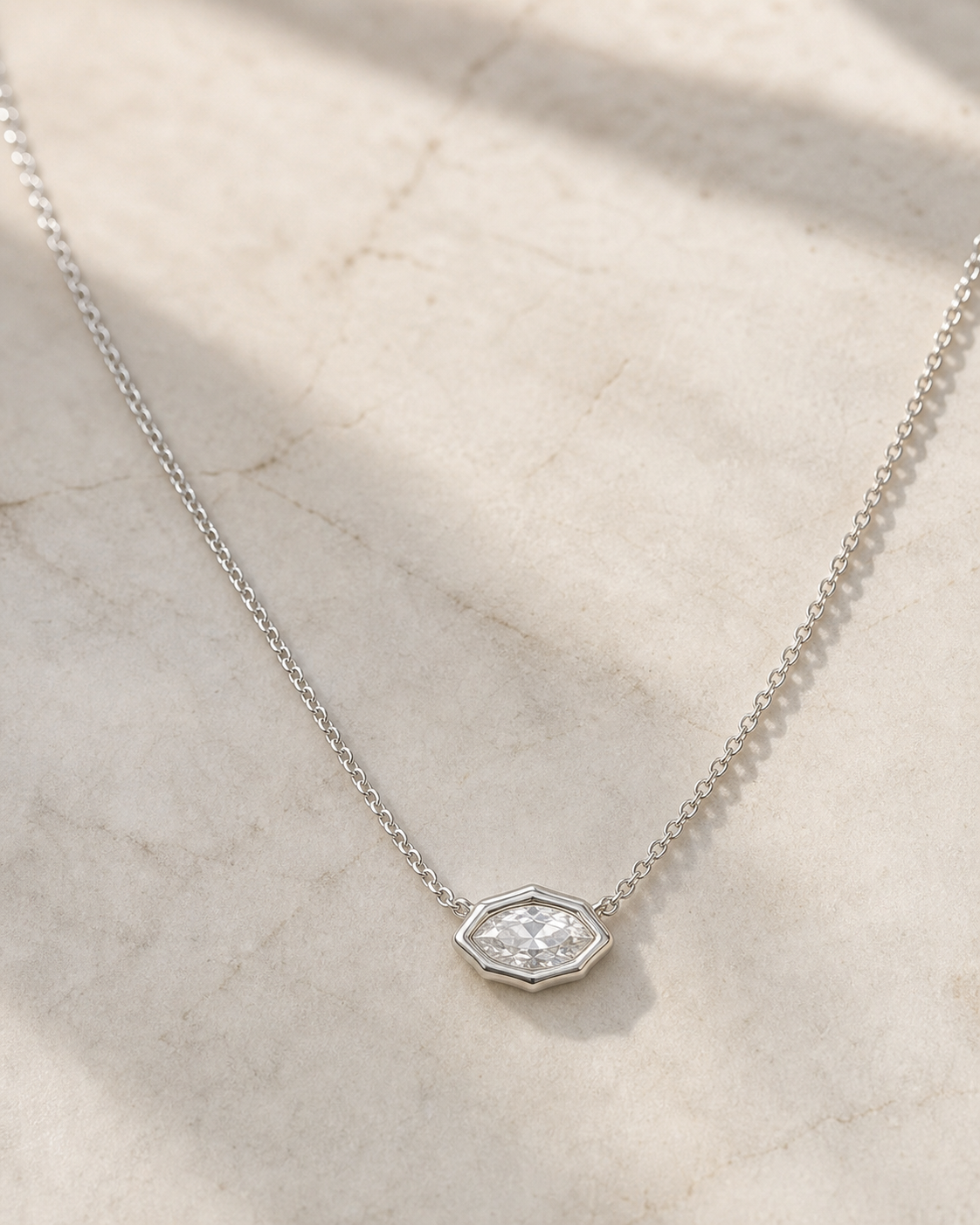 Zircon Halo Pendant Necklace in Gold