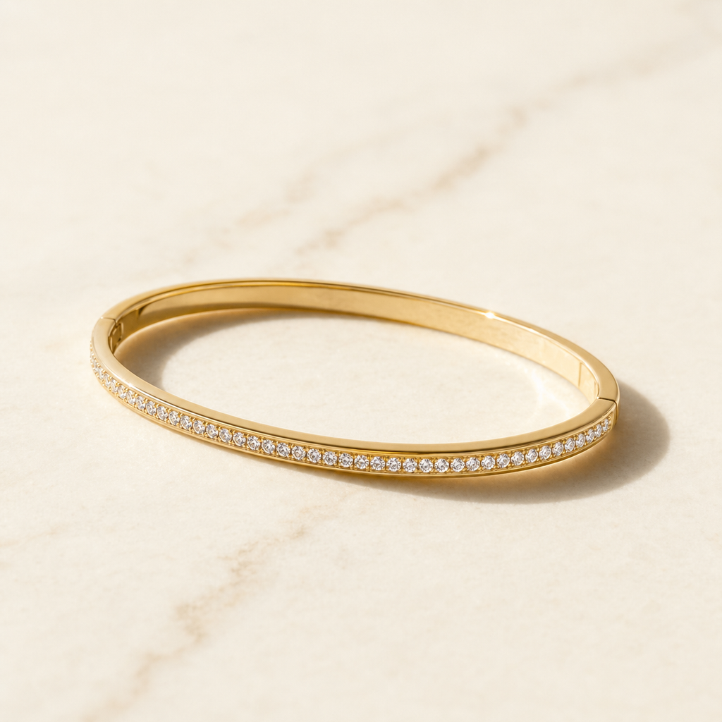 Slim Stacking Bangle in 18k Gold