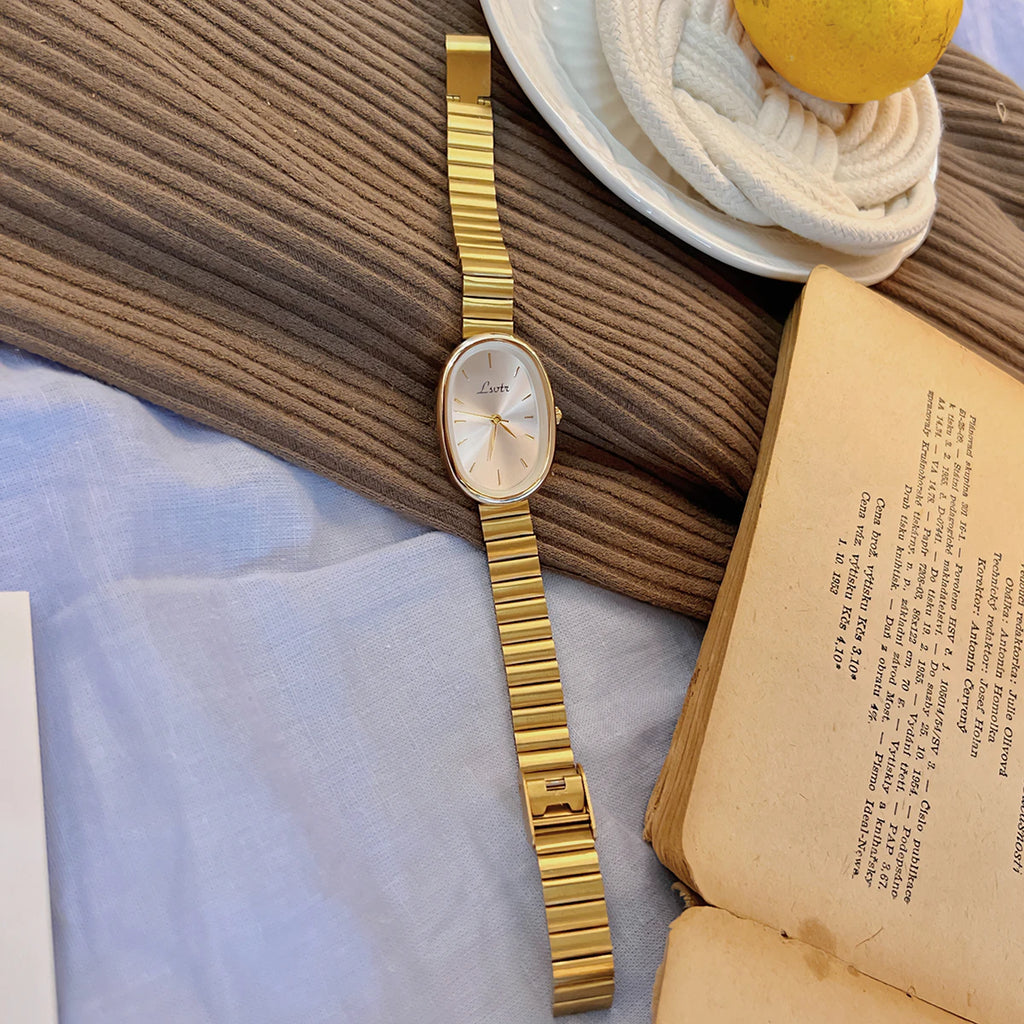 Bracelet Quartz Watch in Gold