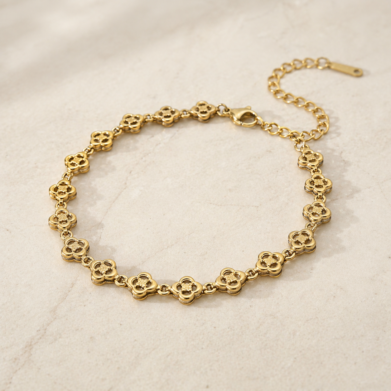 Etched Floral Bracelet in 18k Gold