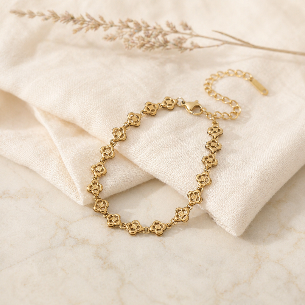 Etched Floral Bracelet in 18k Gold