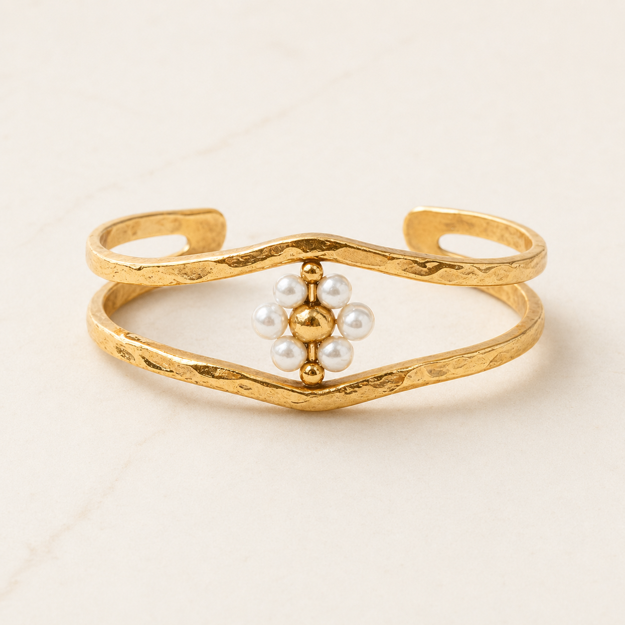 Pearl Fleur Cuff in 18k Gold