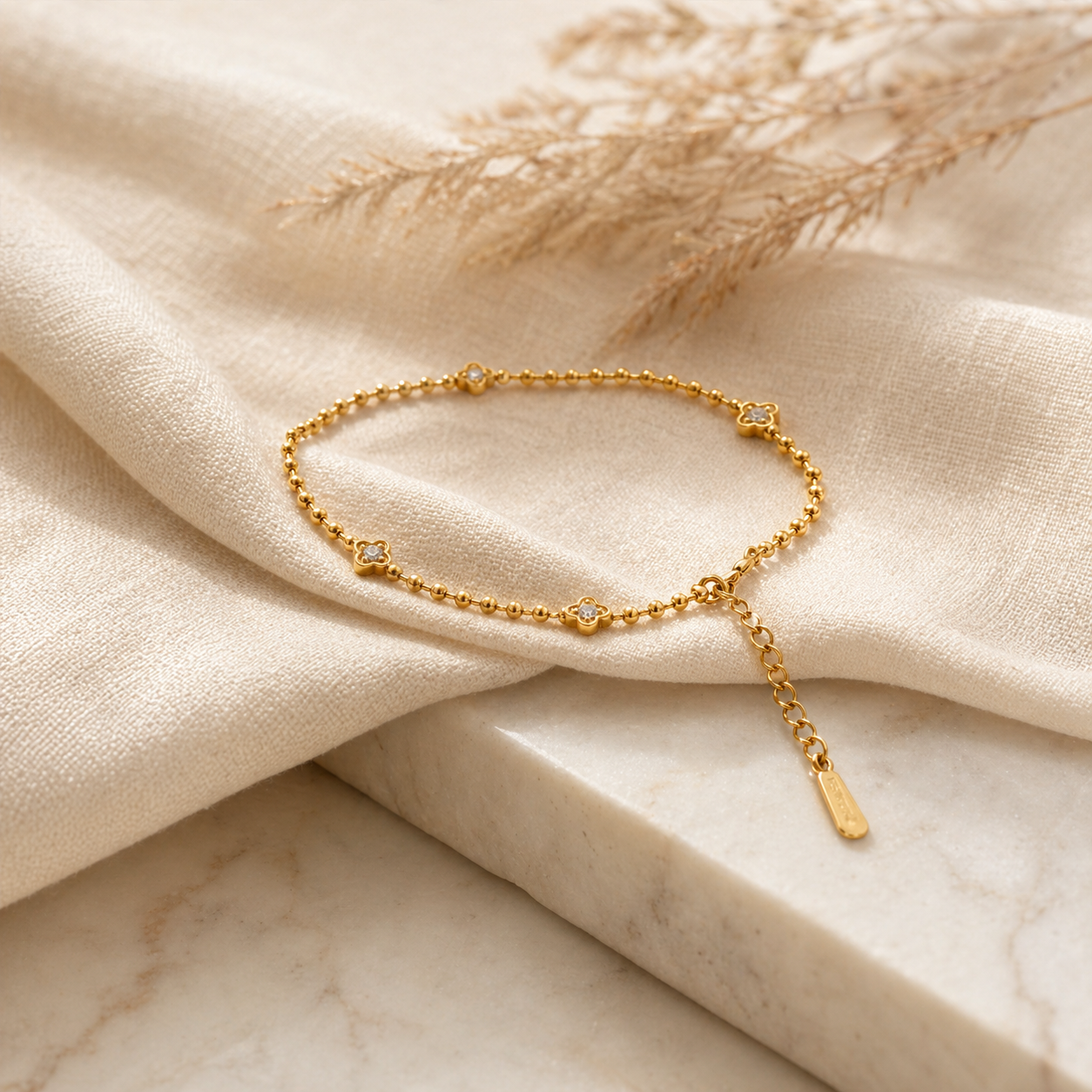 Quatrefoil Beaded Bracelet in 18k Gold