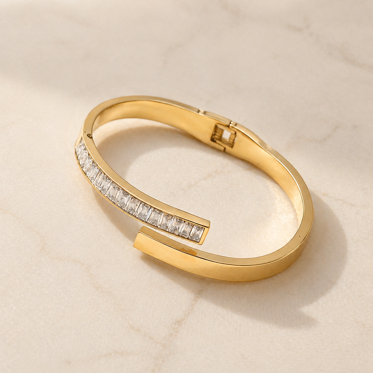 Square Zircon Bangle in 18k Gold