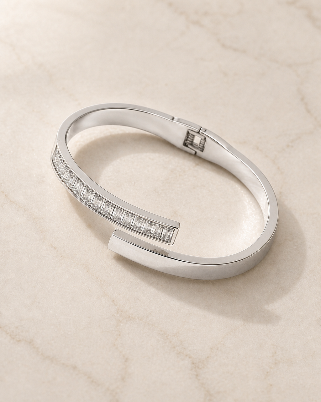 Square Zircon Bangle in 18k Gold — Silver